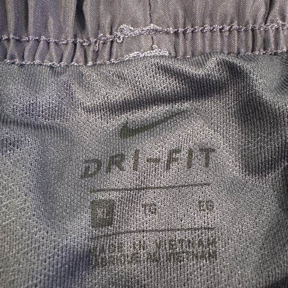 Nike Dri-FIT Tempo Running Shorts Women’s Size XL Gray - Picture 3 of 3